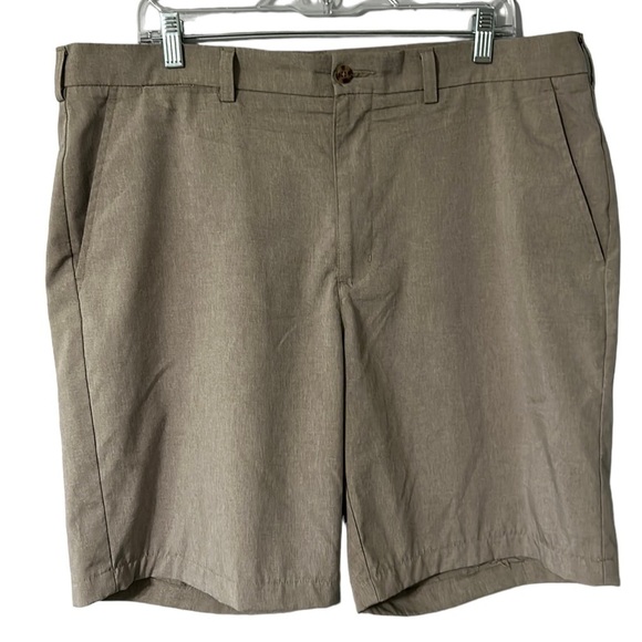 PGA Tour Golf Men’s Shorts Flat Front Tan Shorts Pockets Size-38 EUC - Picture 1 of 3